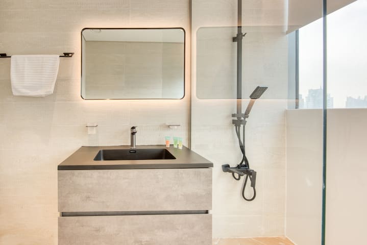 Lux 3bedroom Upgraded Apartment -Marina View & JBR - Tecom - Dubai - United Arab Emirates