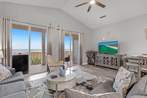 On Beach Time ~ 2 Bedroom ~ Beachfront