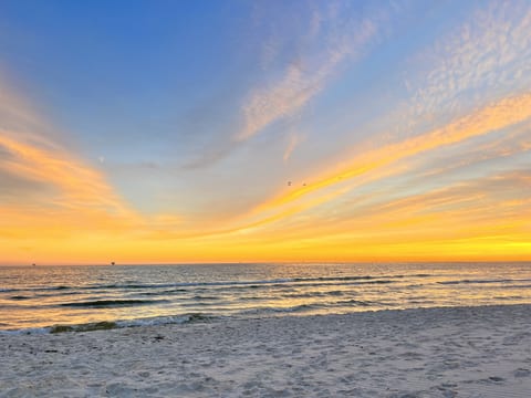 On Beach Time ~ 2 Bedroom ~ Beachfront