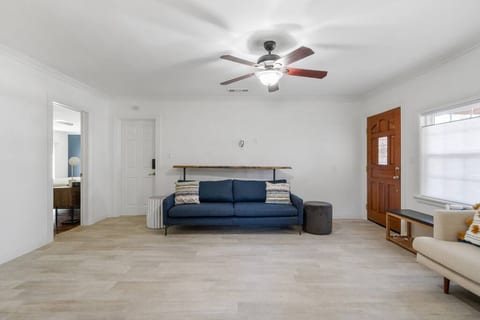 Family home in Charming Monrovia