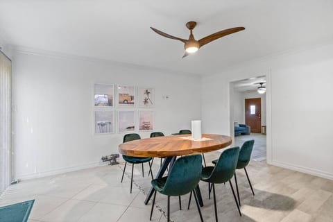 Family home in Charming Monrovia