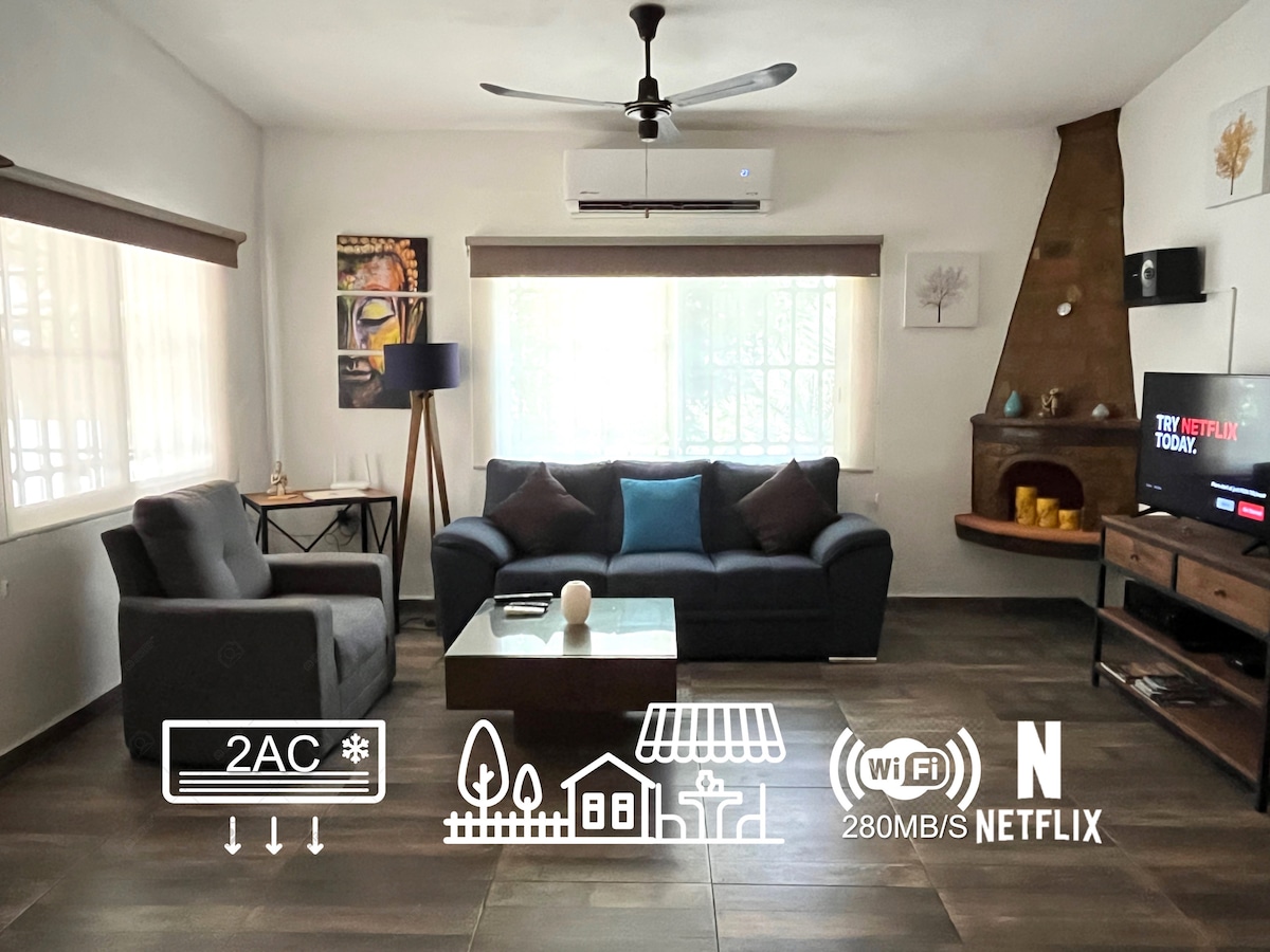 Villa Palmier - Quiet Cosy AirConditioned Terrace image 1