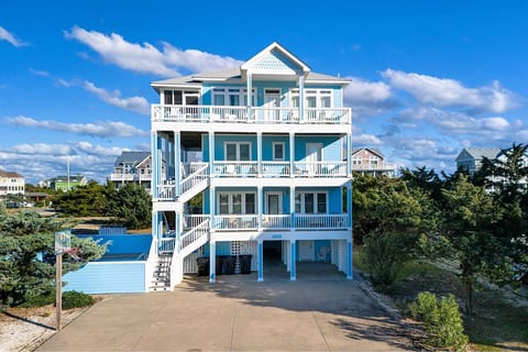 Frolic Inn OBX