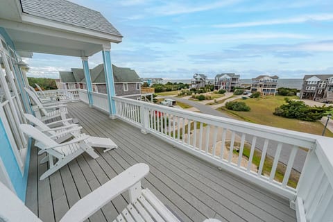 Frolic Inn OBX