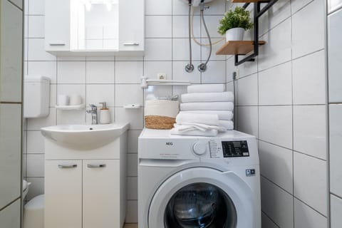 House Cute house with jacuzzi - Unit 376381-13