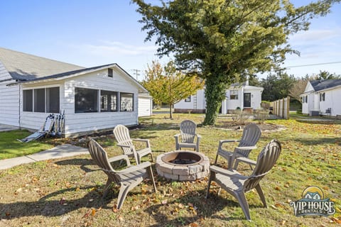 Cape May Island Hideaway with pool - Sleeps 15