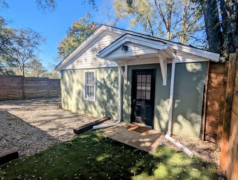 The Little Cumberland Cottage