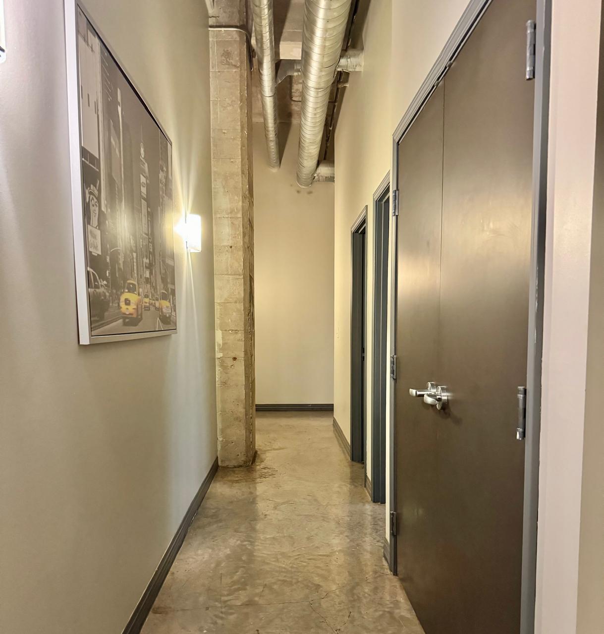 2-bed-or-2-bath-or-downtown-or-free-valet-parking-or/