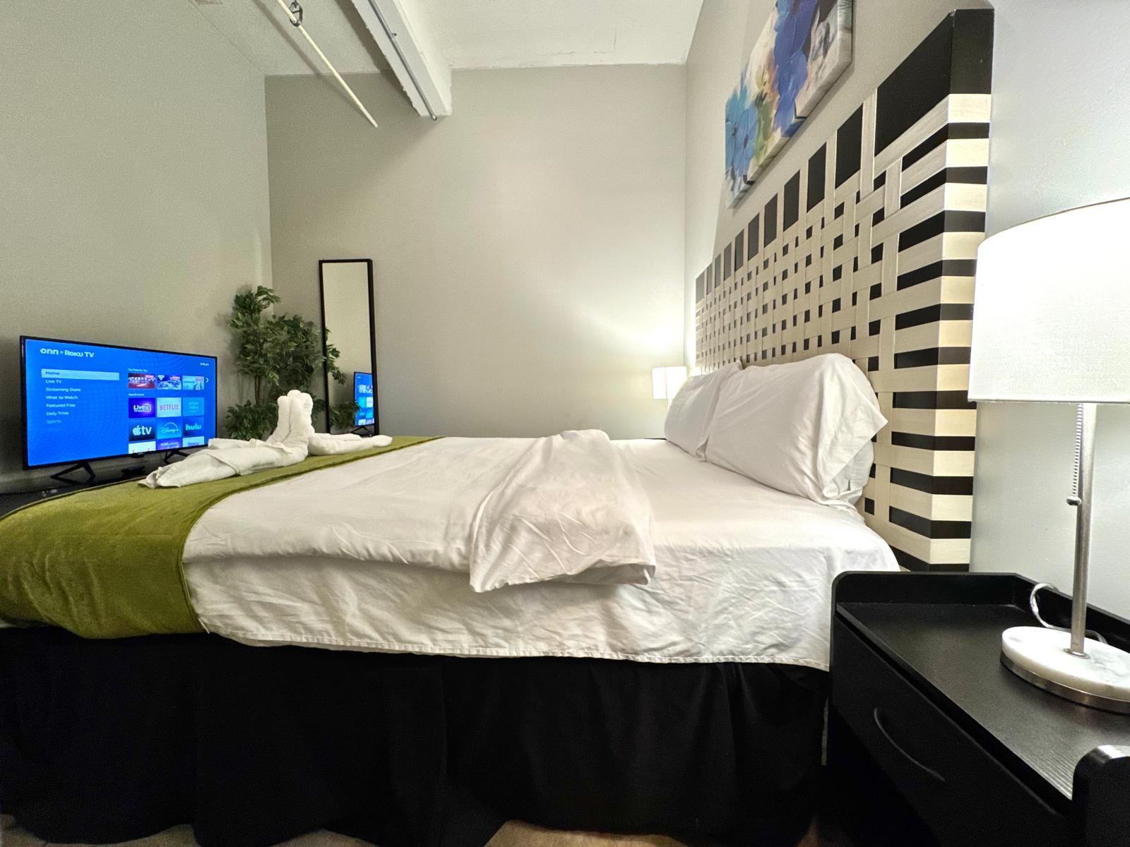 2-bed-or-2-bath-or-downtown-or-free-valet-parking-or/