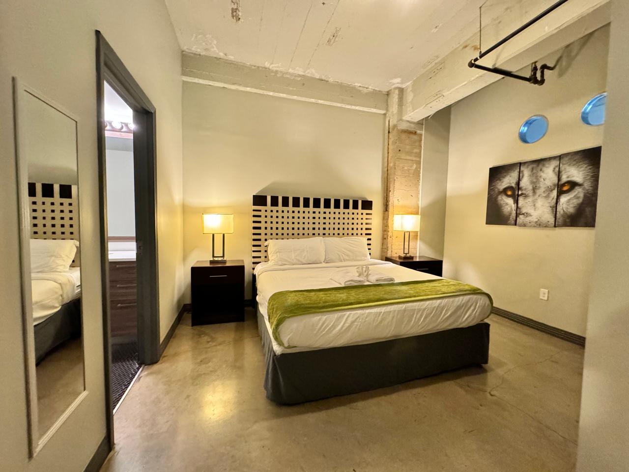 2-bed-or-2-bath-or-downtown-or-free-valet-parking-or-5/