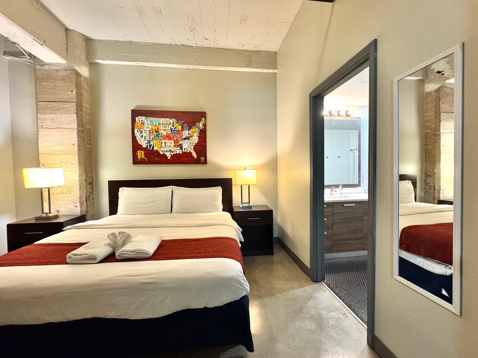 2-br-or-2-bt-or-downtown-views-or-free-valet-parking/