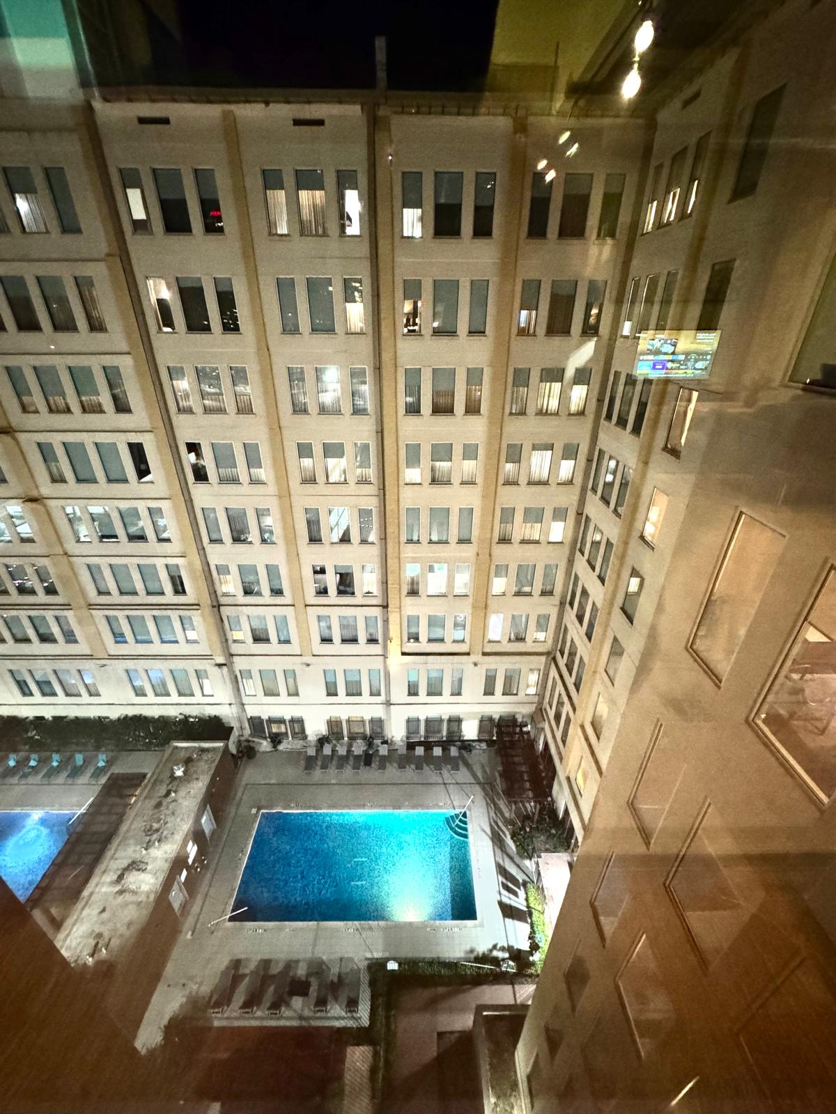 gorgeous-2-br-or-3-beds-or-2-bath-and-free-valet-parking/