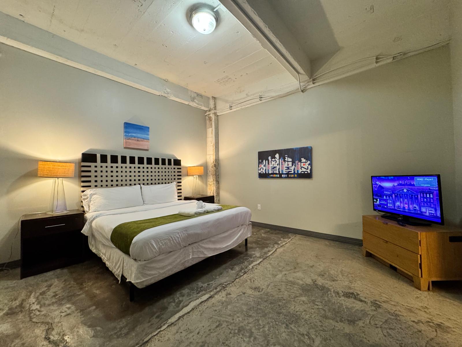 gorgeous-2-br-or-3-beds-or-2-bath-and-free-valet-parking/