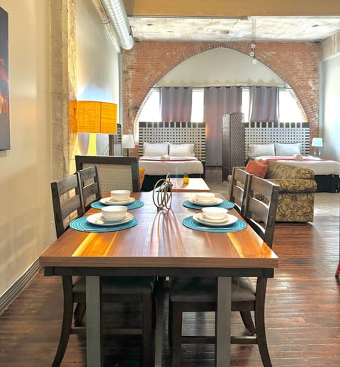 1BR | 3 Beds - DT Views | Free Valet Parking |
