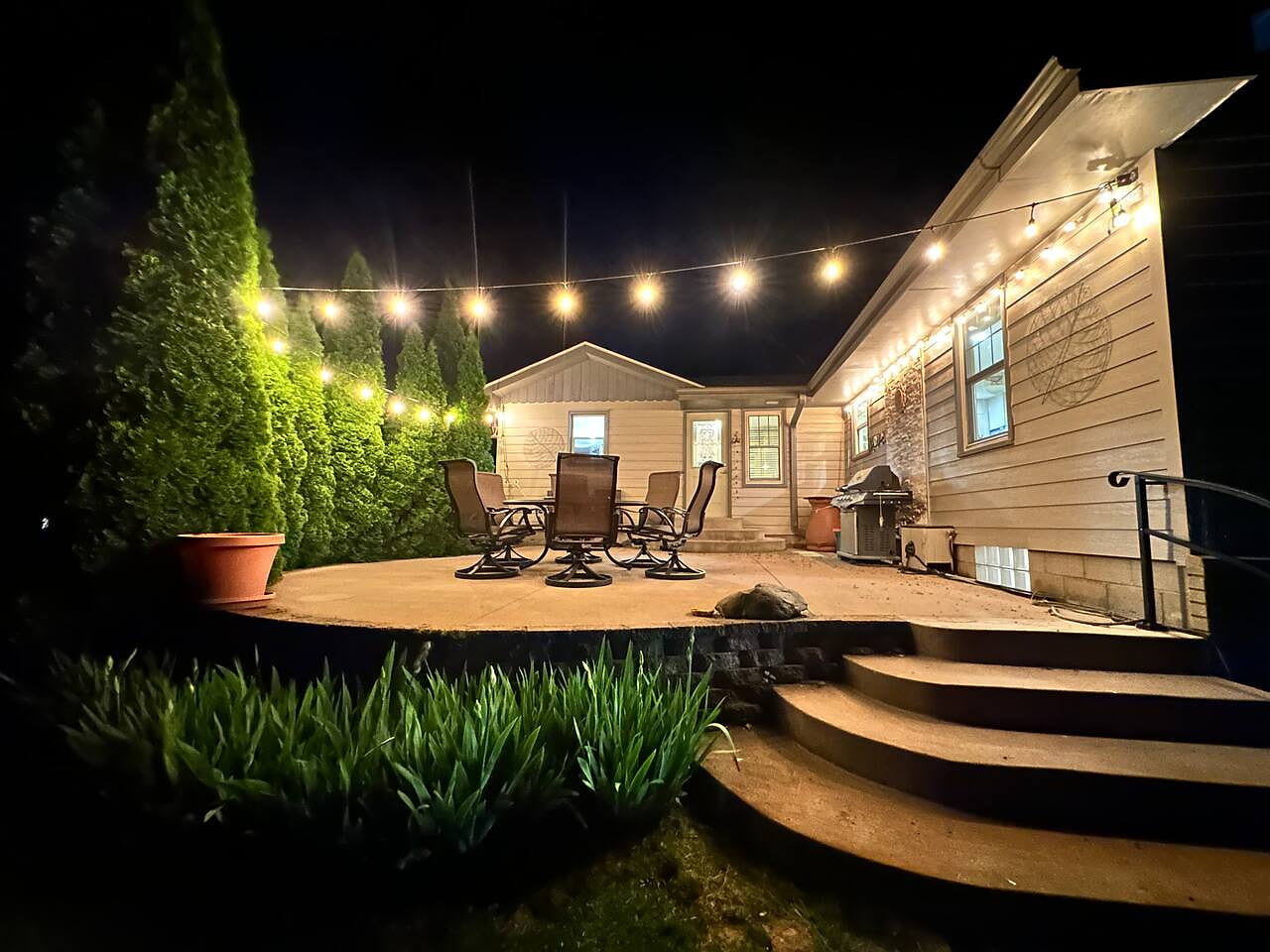 5 Bedroom, Views, Gameroom, Lakefront