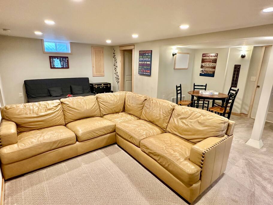 5 Bedroom, Views, Gameroom, Lakefront