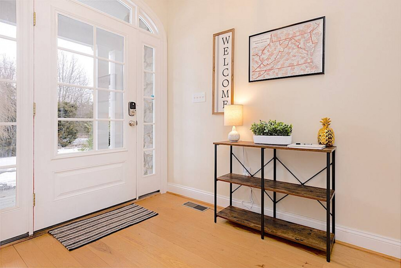 stoney-creek-cottage-@-wintergreen-w-ev-charger/