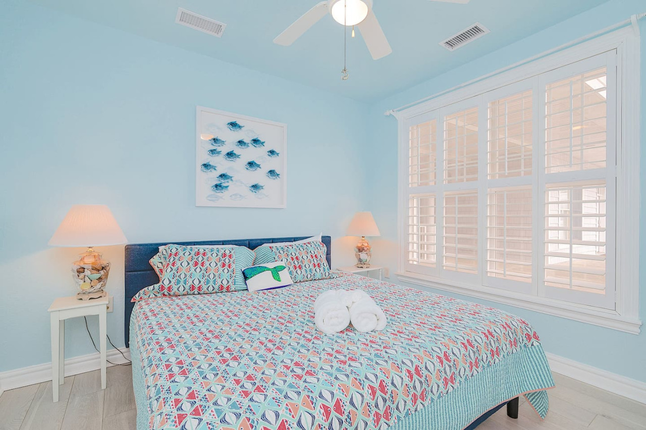 Penthouse By The Sea Huge Home w/ Amazing Views - Virginia Beach