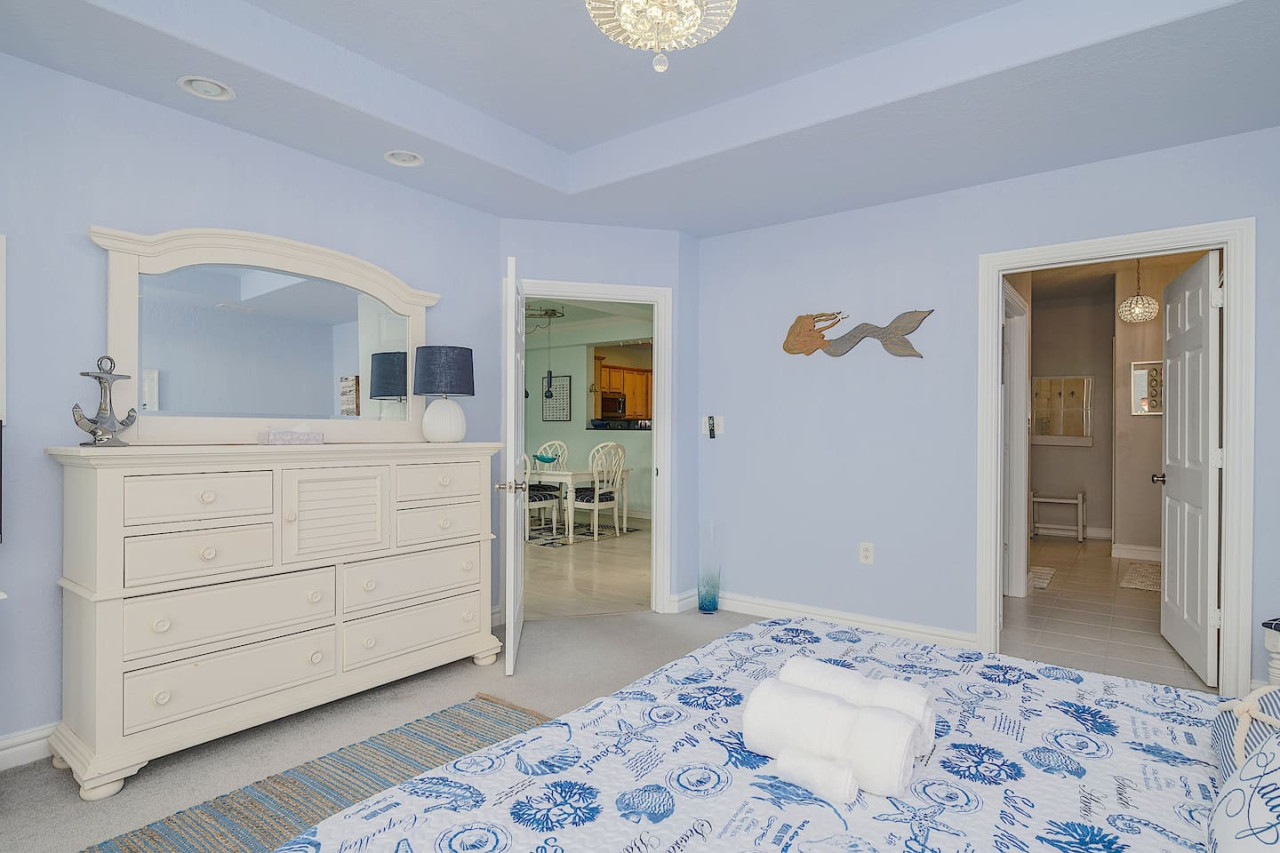 Penthouse By The Sea Huge Home w/ Amazing Views - Virginia Beach