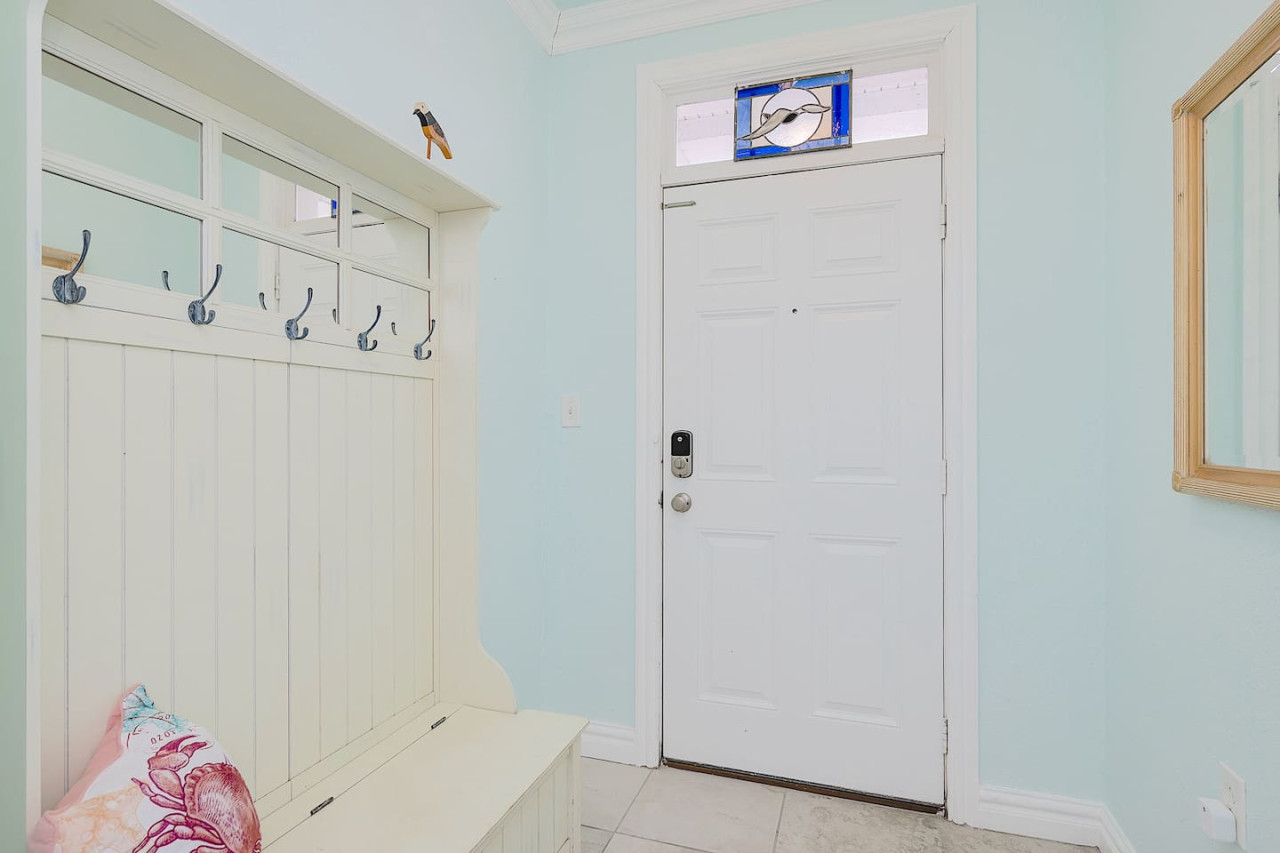 Penthouse By The Sea Huge Home w/ Amazing Views - Virginia Beach