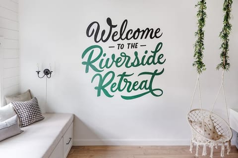 The Riverside Retreat (designer home w/ fire pit)