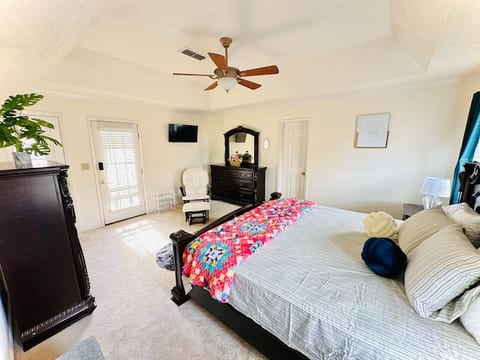 Whole bedroom view from one corner
