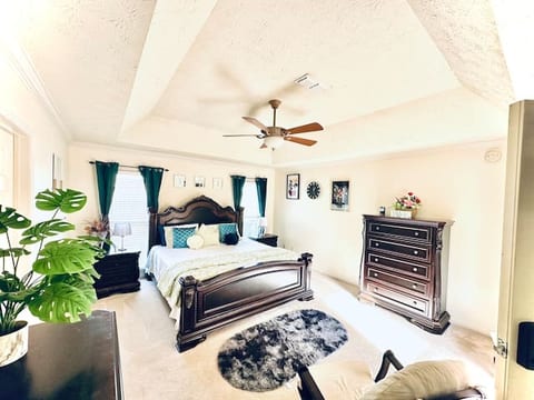 Warm, inviting, and designed for pure comfort—Discover your home away from home in this peaceful and inviting space. You’ll never want to leave.