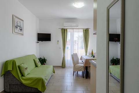 Apartments Krslovic - Unit 376300-13