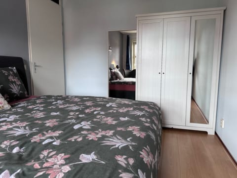 Room in Lelystad center,40 mins train to Amsterdam
