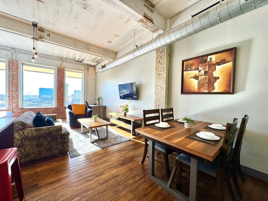 2-br-or-2-bath-or-downtown-or-free-valet-parking-or-7/