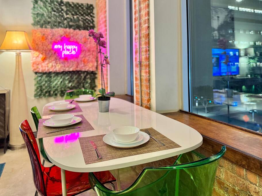 2-br-or-2-bath-or-downtown-or-free-valet-parking-or/