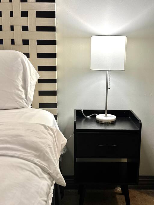 2-br-or-2-bath-or-downtown-or-free-valet-parking-or/