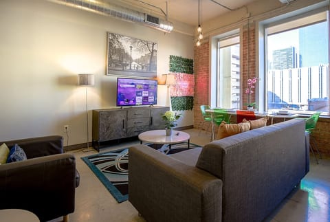 2 BR | 2 Bath | Downtown | Free Valet Parking | #
