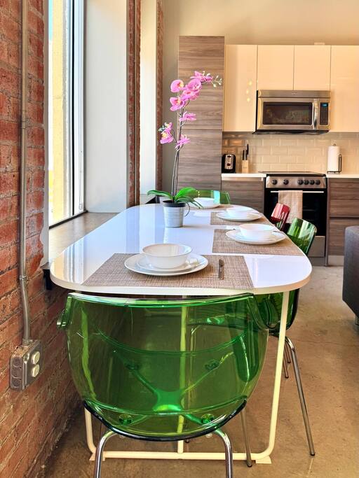 2-br-or-2-bath-or-downtown-or-free-valet-parking-or/