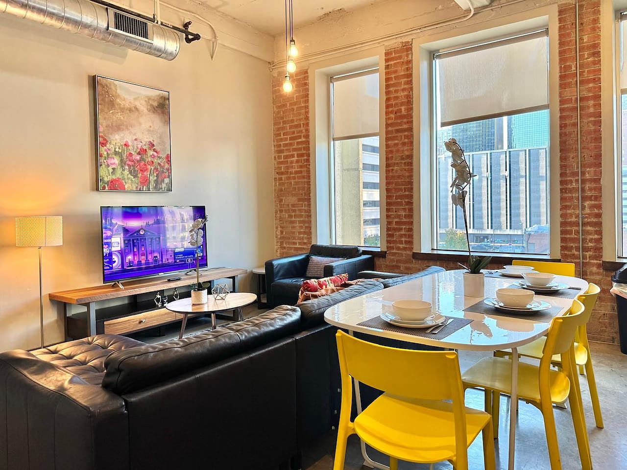 2 BR | 2 BT | Downtown | Free Valet Parking | # 6