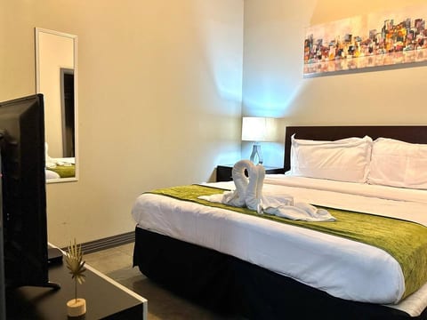 2 BR | 2 BT | Downtown | Free Valet Parking | # 6