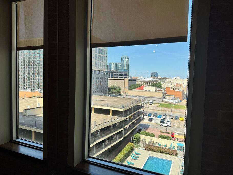 tranquil-2br2bth-w-pool-view-or-downtown-or-free-v/