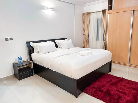 George Residence – Luxury 3BR in Ikoyi SDA | Wi-Fi