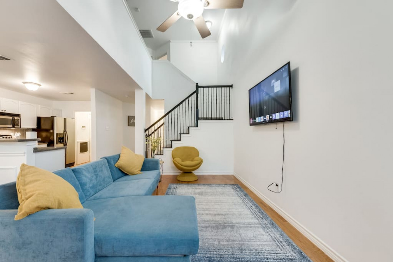 family-and-business-retreat-or-king-bed-and-top-amenities/