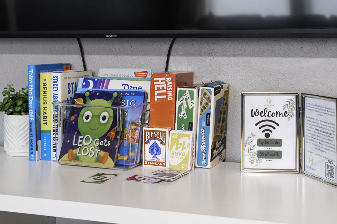 rare-exclusive-retreat-orprivate-hot-tub-or-king-bed/