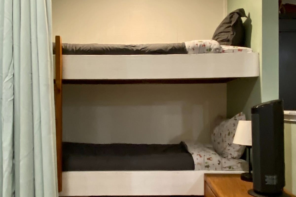 Mammoth Deer Chalet 1Bdr + Bunks Alcove - Mammoth Lakes