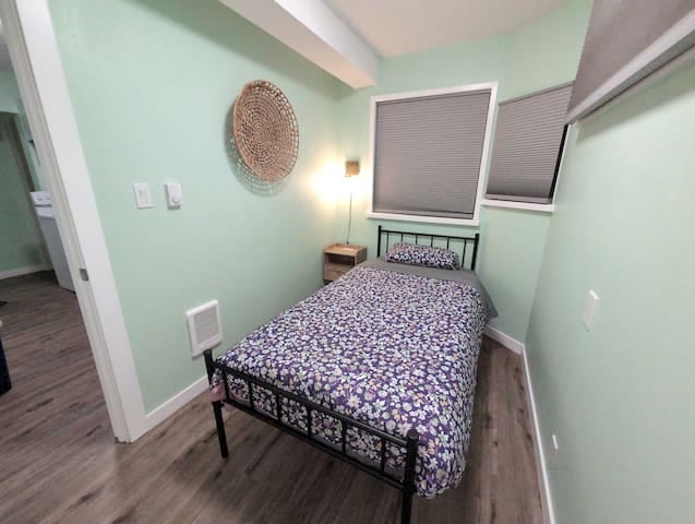 The Emerald Room - 5 mins to Seattle Center - Seattle