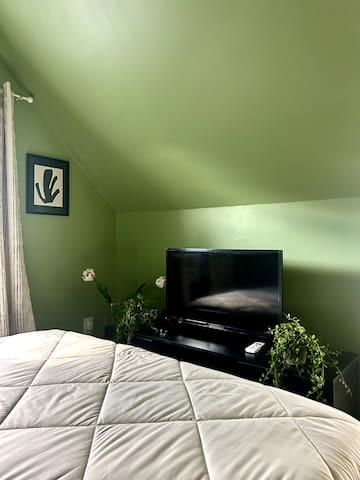 Budget Luxe Private Suite*30mnsNYC*ParkingIncluded