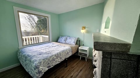 The Ember Room - 5 mins to Seattle Center