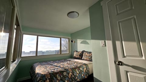 The Forest Room - 5 mins to Seattle Center