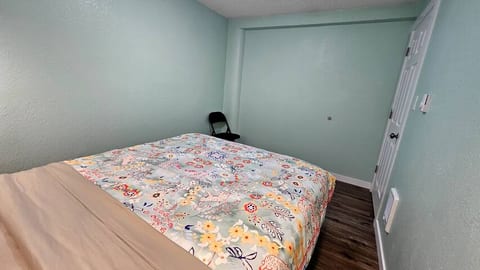 The Grove Room - 5 mins to Seattle Center