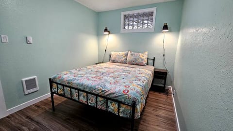 The Grove Room - 5 mins to Seattle Center
