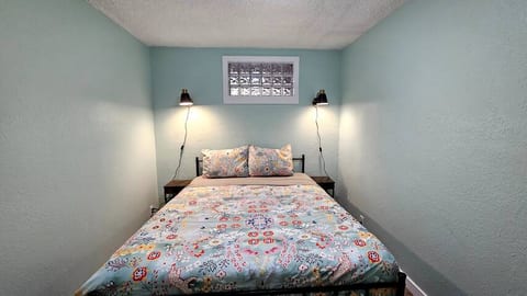 The Grove Room - 5 mins to Seattle Center