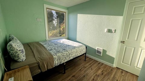 The Mystic Room - 5 mins to Seattle Center