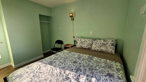 The Mystic Room - 5 mins to Seattle Center